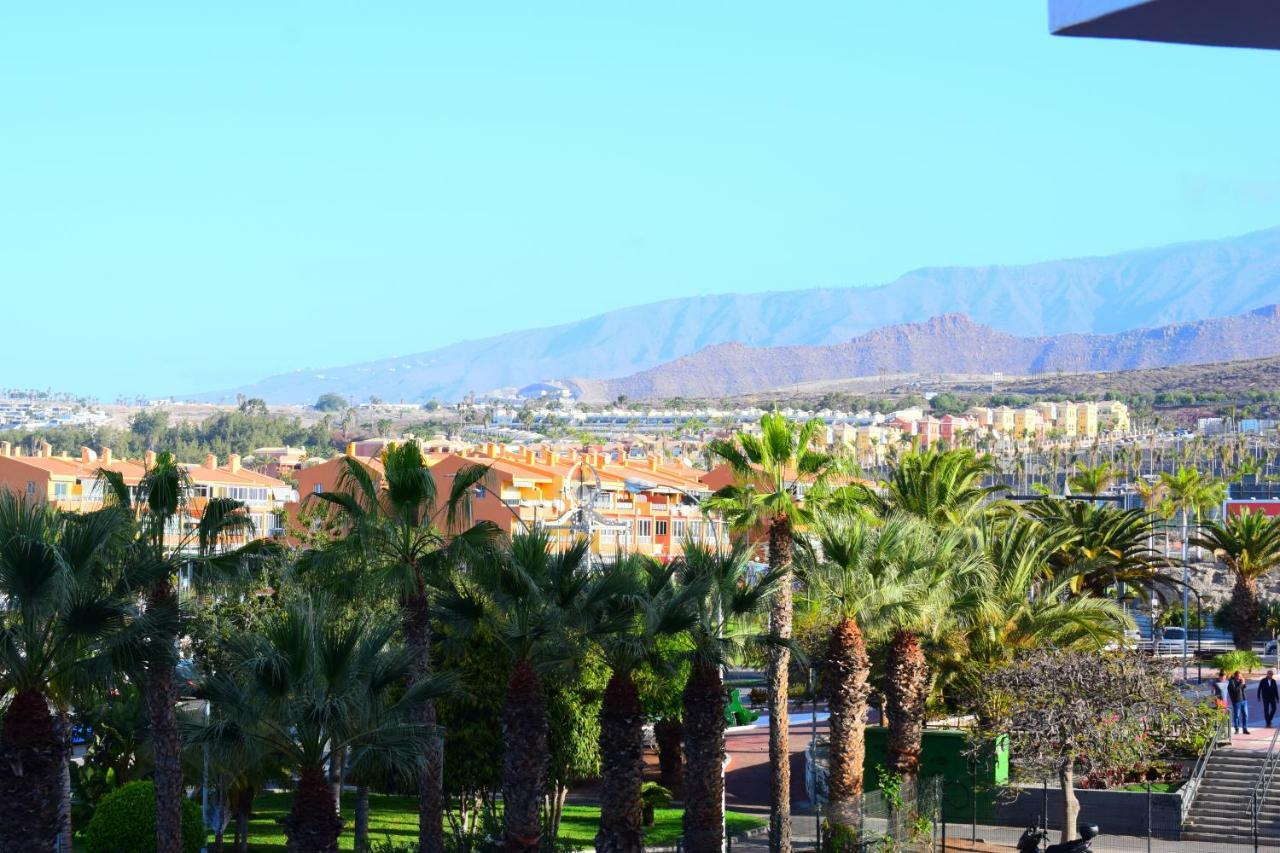 Sunny Summerland Los Cristianos, Ap With City And Ocean View Лос Кристианос Экстерьер фото