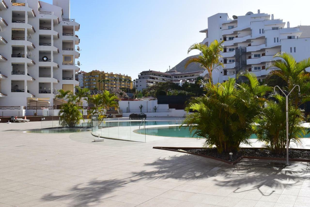 Sunny Summerland Los Cristianos, Ap With City And Ocean View Лос Кристианос Экстерьер фото